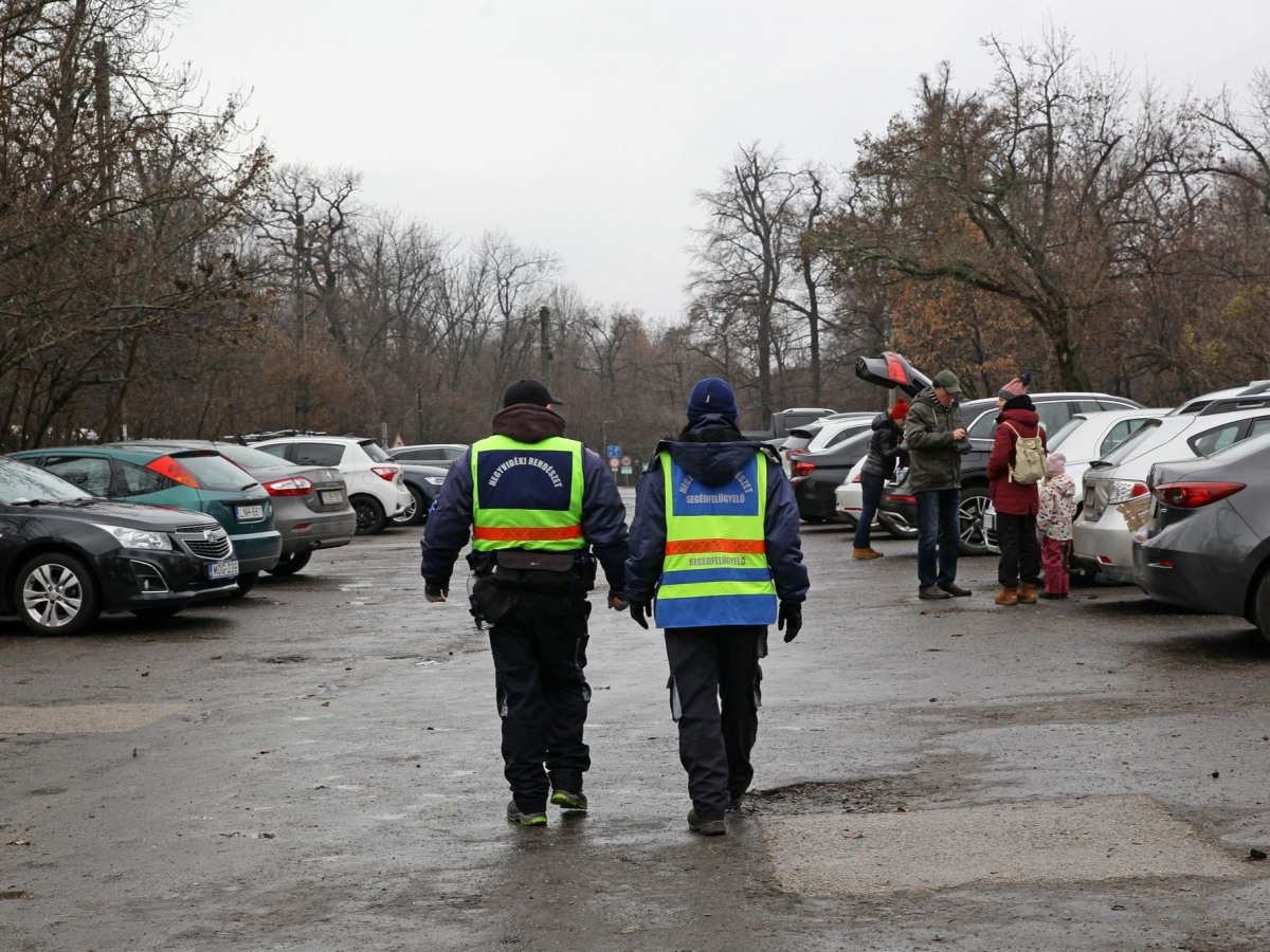 A hétvégén ingyen parkolhatnak a Jagelló úti parkolóban