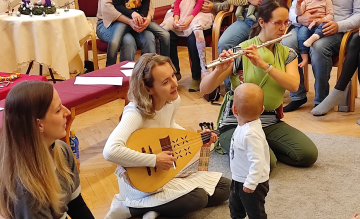 Évadnyitó Ringató koncert a Lóvasúton