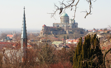 Könyvbemutató - Esztergom megyei jogú város építészeti értékei a római kortól napjainkig