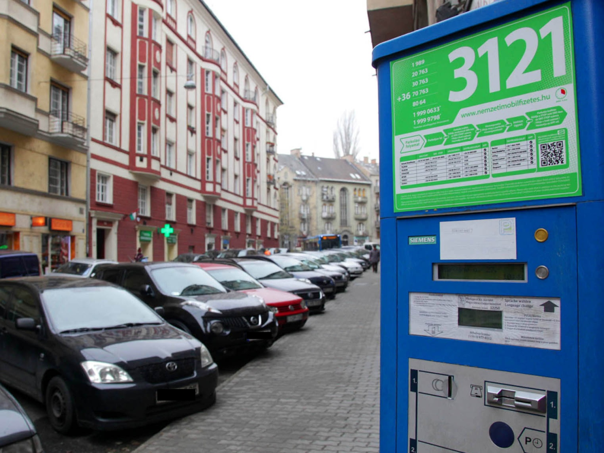 Ütemezetten vezetjük ki a parkolóautomatákat
